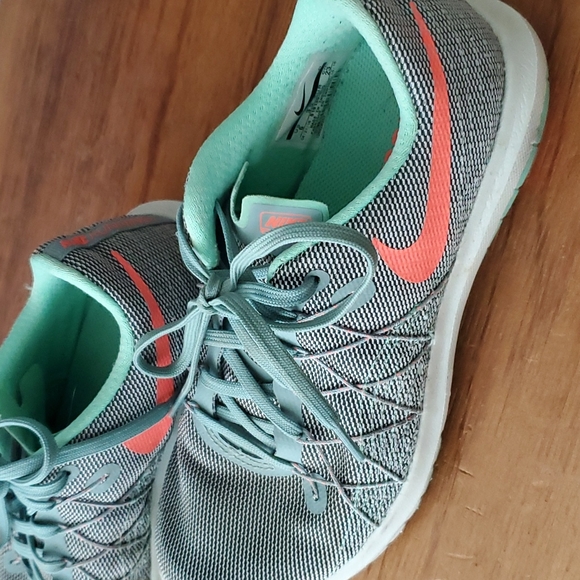 Nike Flex Fury 2 running shoes - Picture 4 of 7